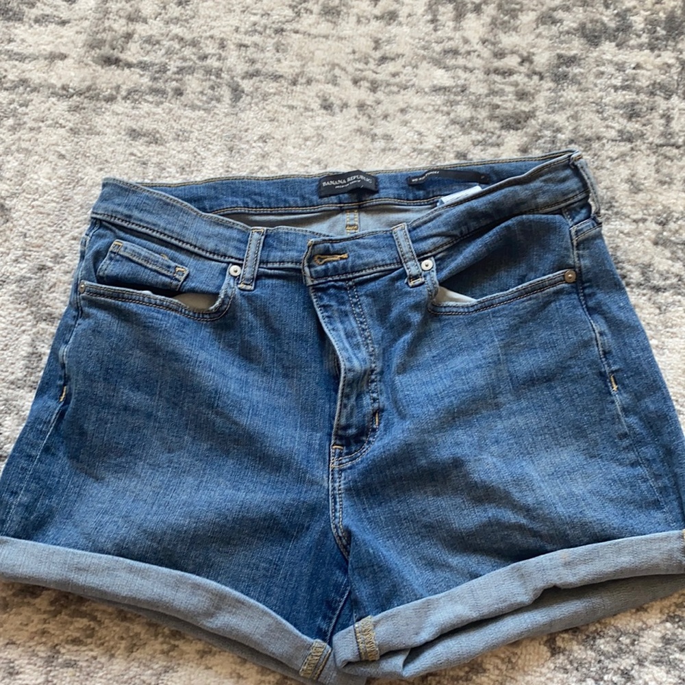 Banana Republic mid rise